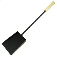 Совок с деревянной ручкой черный Банный Эксперт  совок с деревянной ручкой черный банный эксперт